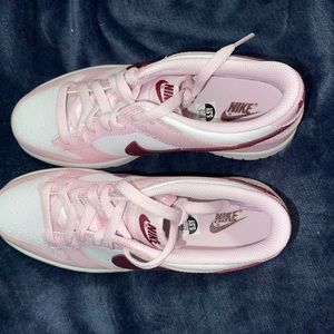 PINK DUNKS BRAND NEW